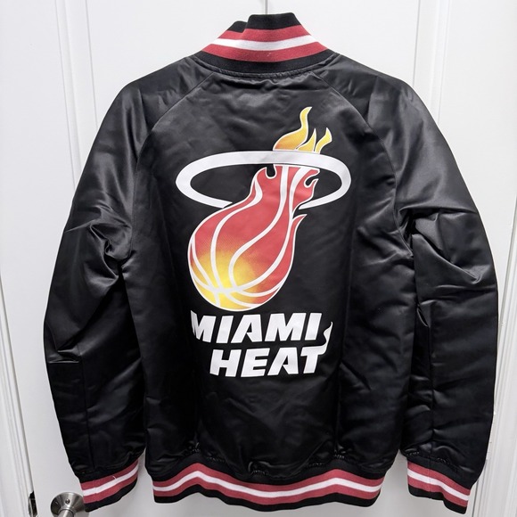 UNKNWN X Mitchell and Ness X Miami HEAT My Towns Black Satin Jacket Size M NWT - Picture 4 of 13